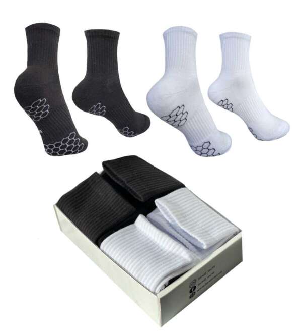 Як і з чим чоловікам носити спортивні шкарпетки? на сайті 1and1 socks